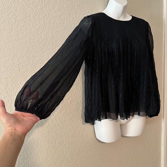 NWT Unsubscribed Chiffon Silk Pintuck Blouse Navy Silver Longsleeve Size 2 - Picture 2 of 5
